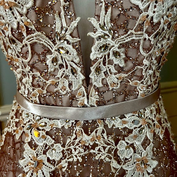 Stunning Andrea & Leo Couture Rose Gold  Sparkle, Embellished Prom Dress Sz 8 - Picture 10 of 15